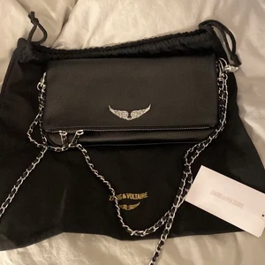 Zadig väska - Zadig väska ALDRIG använd, hör av er vid intresse💘 budet ligger på 1900