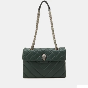 Kurt geiger väska - Säljer superfin grön kurt geiger väska i den stora storleken💞 kontakta för info!