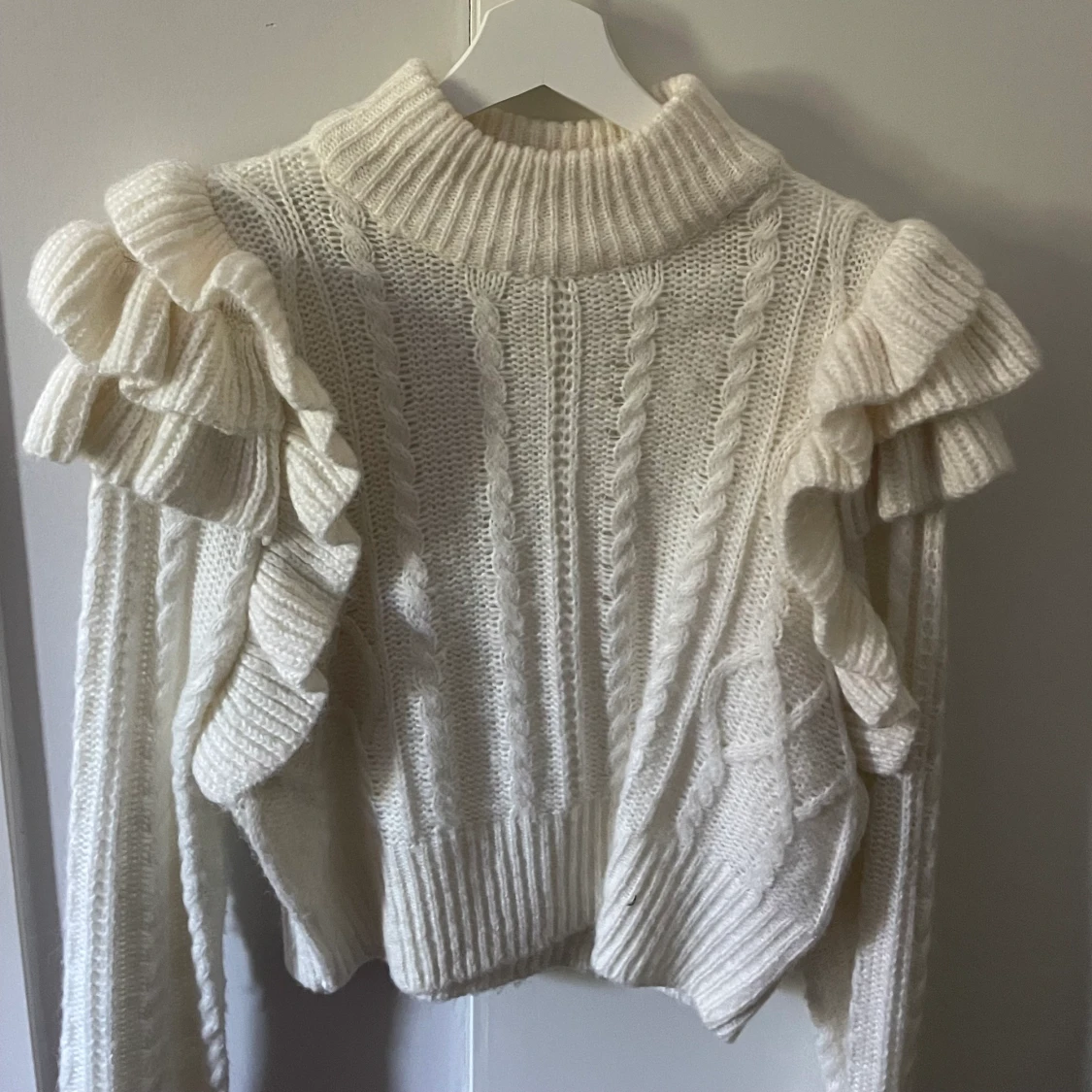 Jättefin stickad tröja