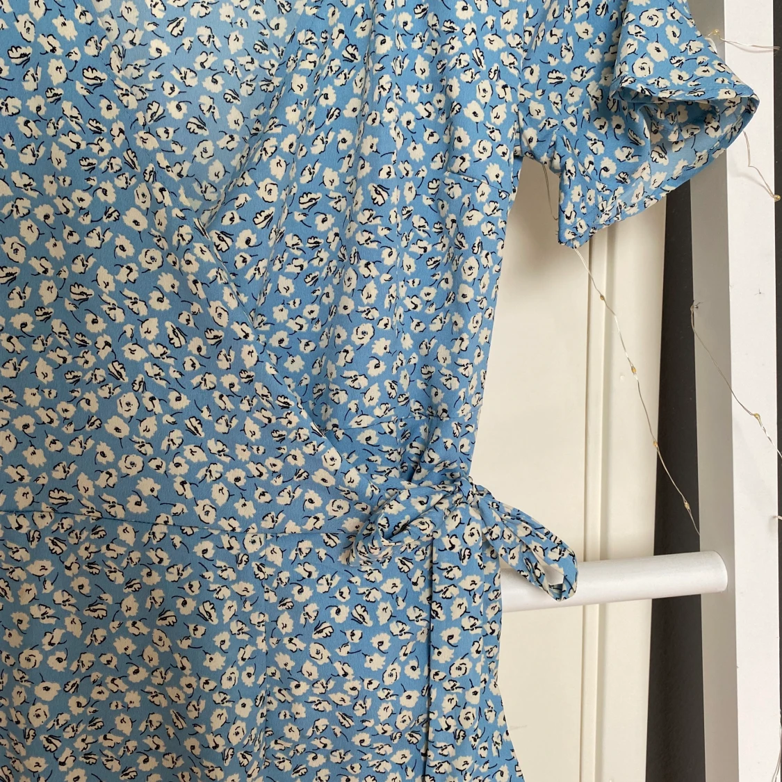 Blommig klänning  - 90