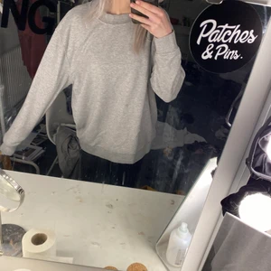 Ica maxi  - Oversized tröja ifrån Ica maxi aldrig använd då jag är mer för hoodies, bra skick 