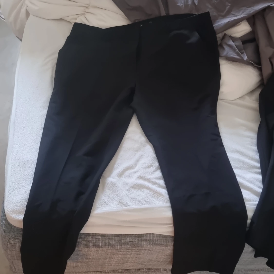 Kostymbyxa strl 52 dam