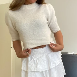 Tröja other stories  - Fin tröja från & other stories. Storlek s. 220kr plus frakt på 59.