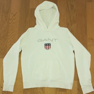 Gant hoodie  - Vit Gant hoodie str 176 (16 years). Fint skick!