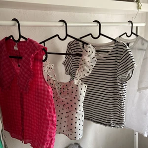 Toppar - Olika toppar i storlekarna xs-m men alla passar en S skulle jag säga💖 pris varierar mellan 20-50 💖 skriv om ni är intresserade eller vill ha fler bilder 🌸