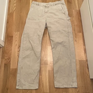 Carhartt wip byxor  - Skit feta Carhartt byxor som är köpa på sns, original pris är 1499 använda fåtal gånger.