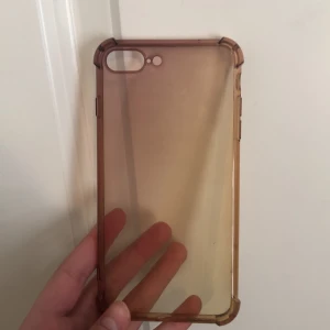 25 kr - Iphone 8 plus mobilskal 