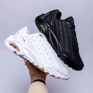 Nocta air terra - 🌀Nocta Air Terra i svart, designade av Drake🌀.            ||Storlek EU 40/US7 herr || Helt nya och ej använda ||För fler bilder kan man bara fråga ☺️. || Kan gå ner vid snabba affär ||