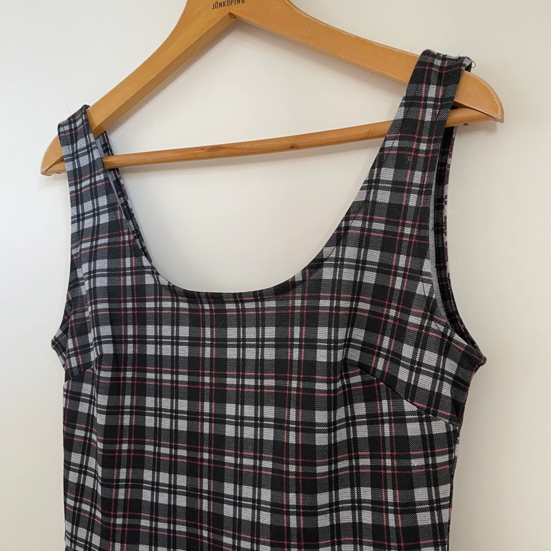 Rutig klänning - 91