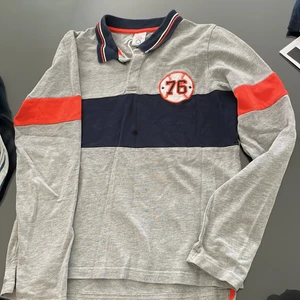 Långärmad bomulls tröja  - Tröja långärmad, oanvänd fr Polarn O. Pyret st 10-12år