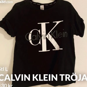 Calvin Klein tröja  - Använd ett fåtal gånger, i fint skick. Stl L men passar en M också. Skriv för fler bilder. 🙂