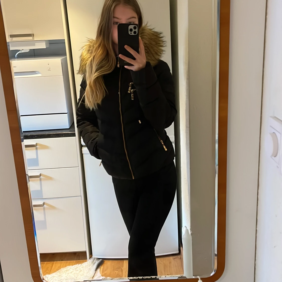 Hollies vinterjacka storlek 36