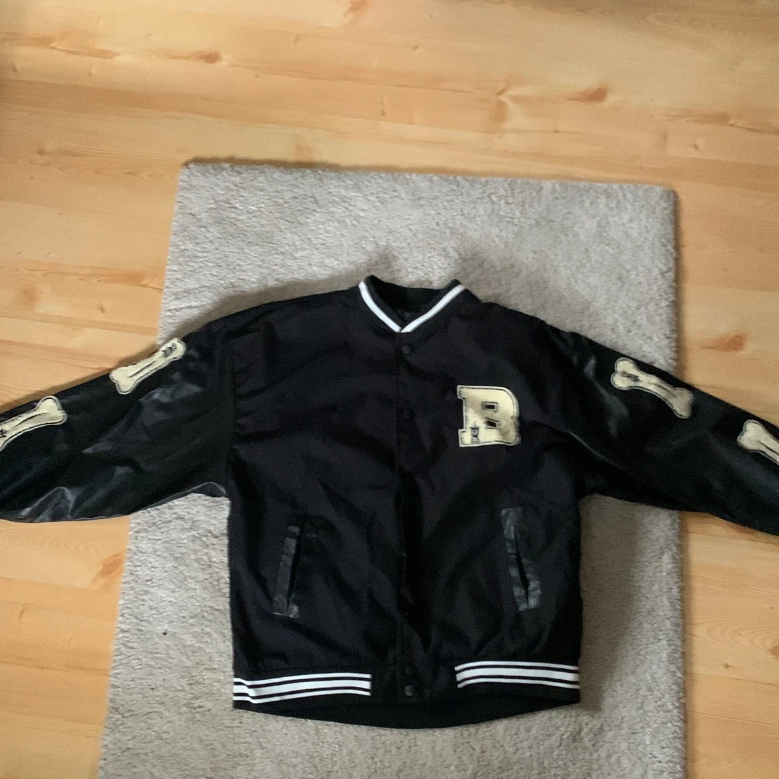 Varsity/college jacka, strorlek M/S