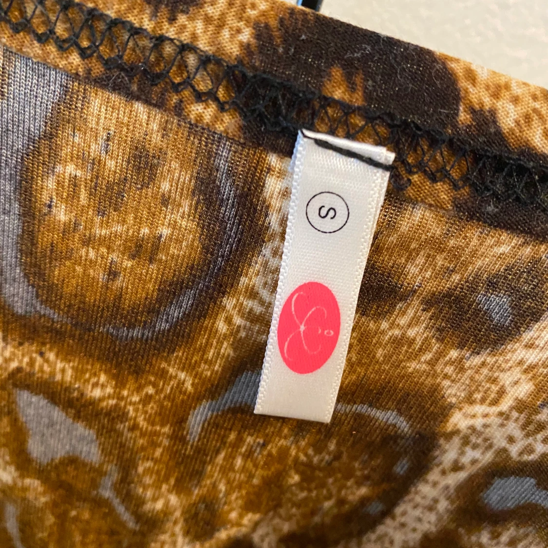 Leopardmönstrad body - 91