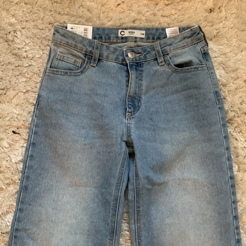 size 158 lågmidjade straight jeans från cubus riktigt sköna i midjan. plus frakt. Jeans & Byxor.