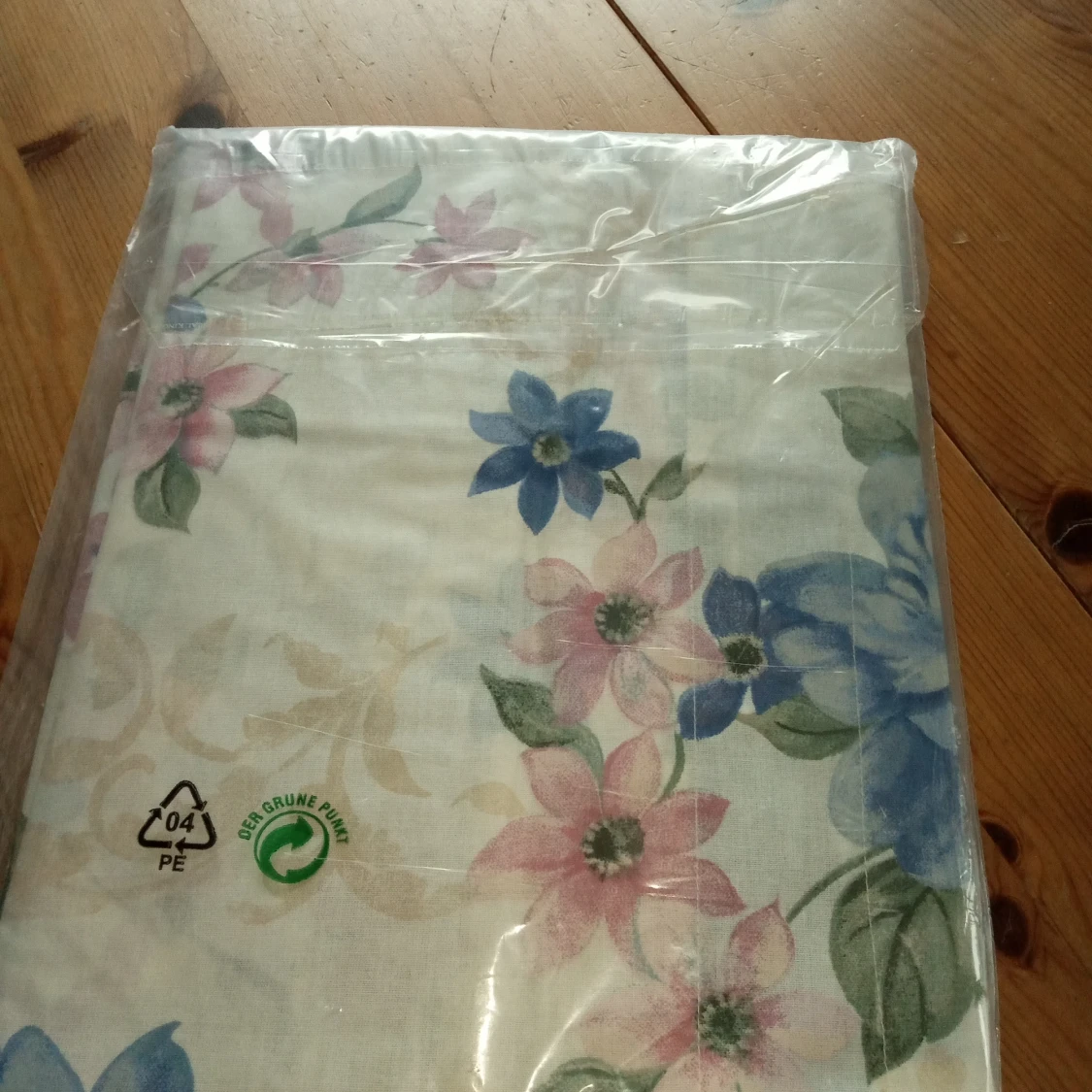 Gardinkappa Lewis Flower Blå 40x250 . - 90