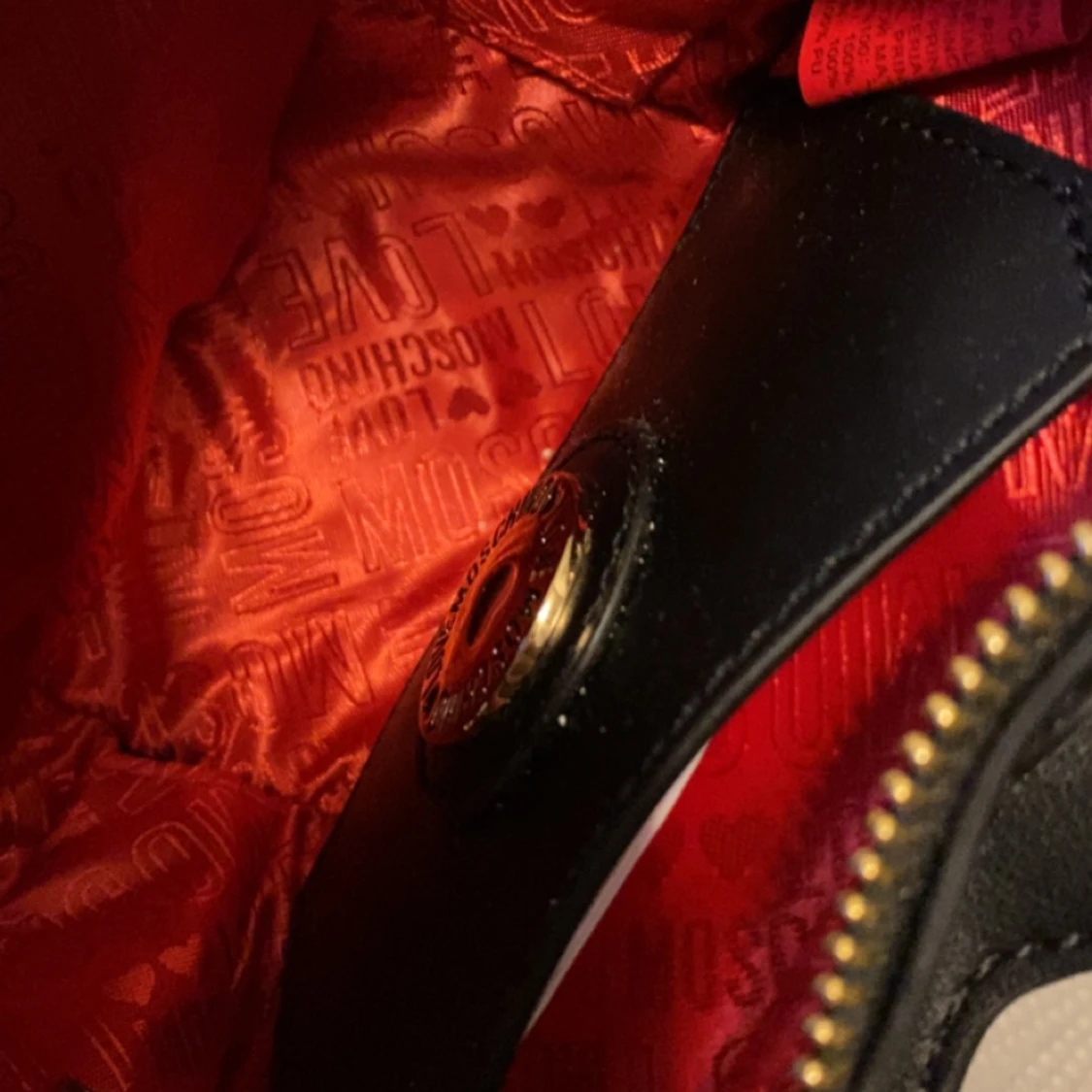 LOVE MOCHINO VÄSKA - 90