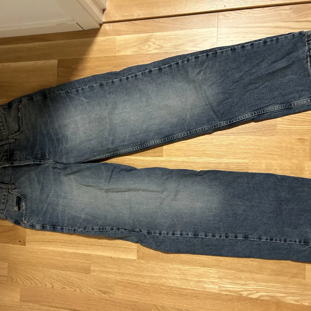 lågmidjade jeans, skitsnygga och aldrig använda . Jeans & Byxor.