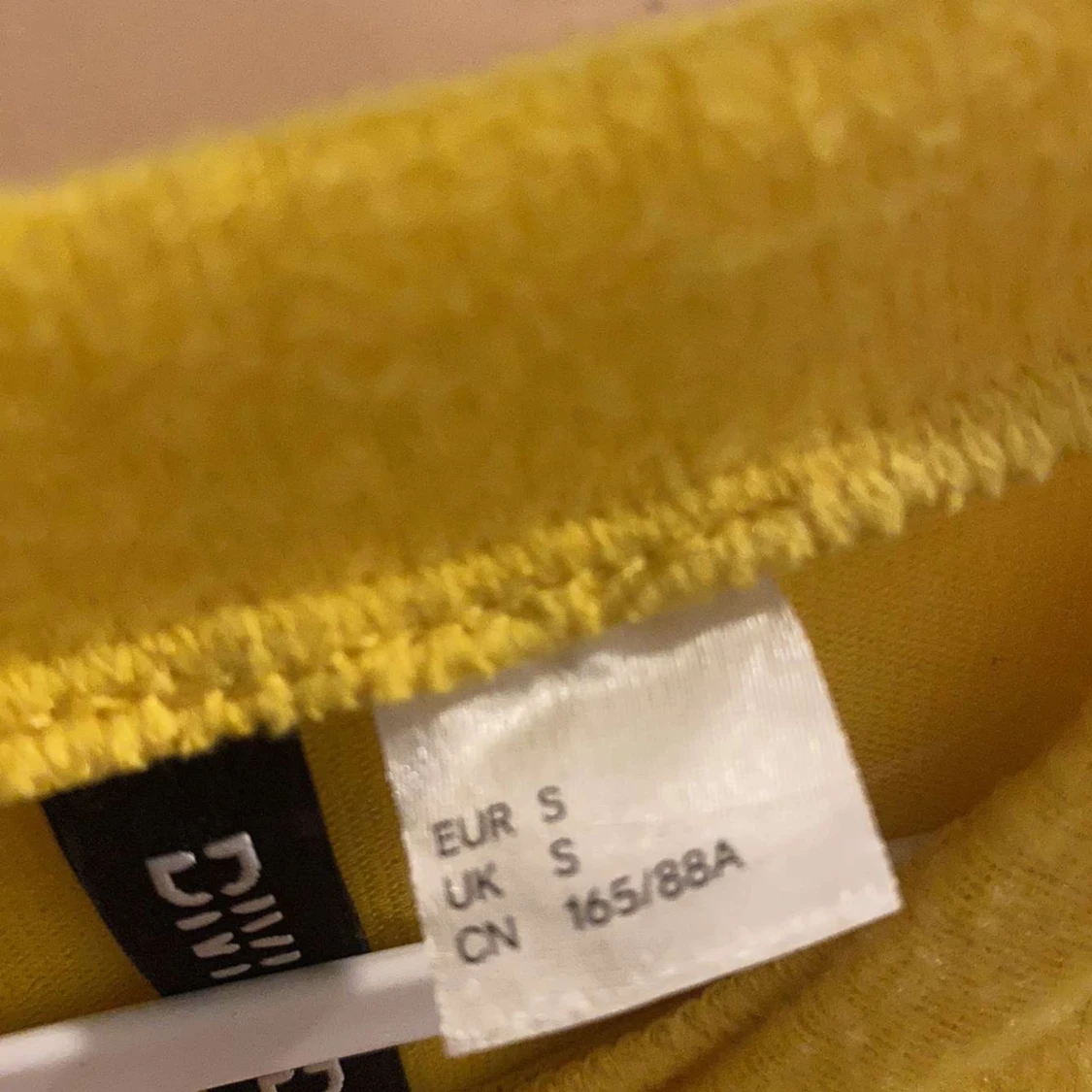 Stickad tröja från hm  - 90