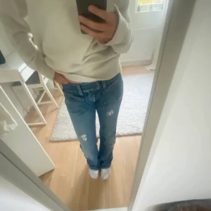 Diesel bootcut jeans - Säljer dessa skit snygga bootcut diesel industri jeans. ❣️