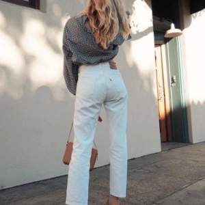 Superfina jeans vita jeans från Gina tricot som jag knappt använt💞💞💞