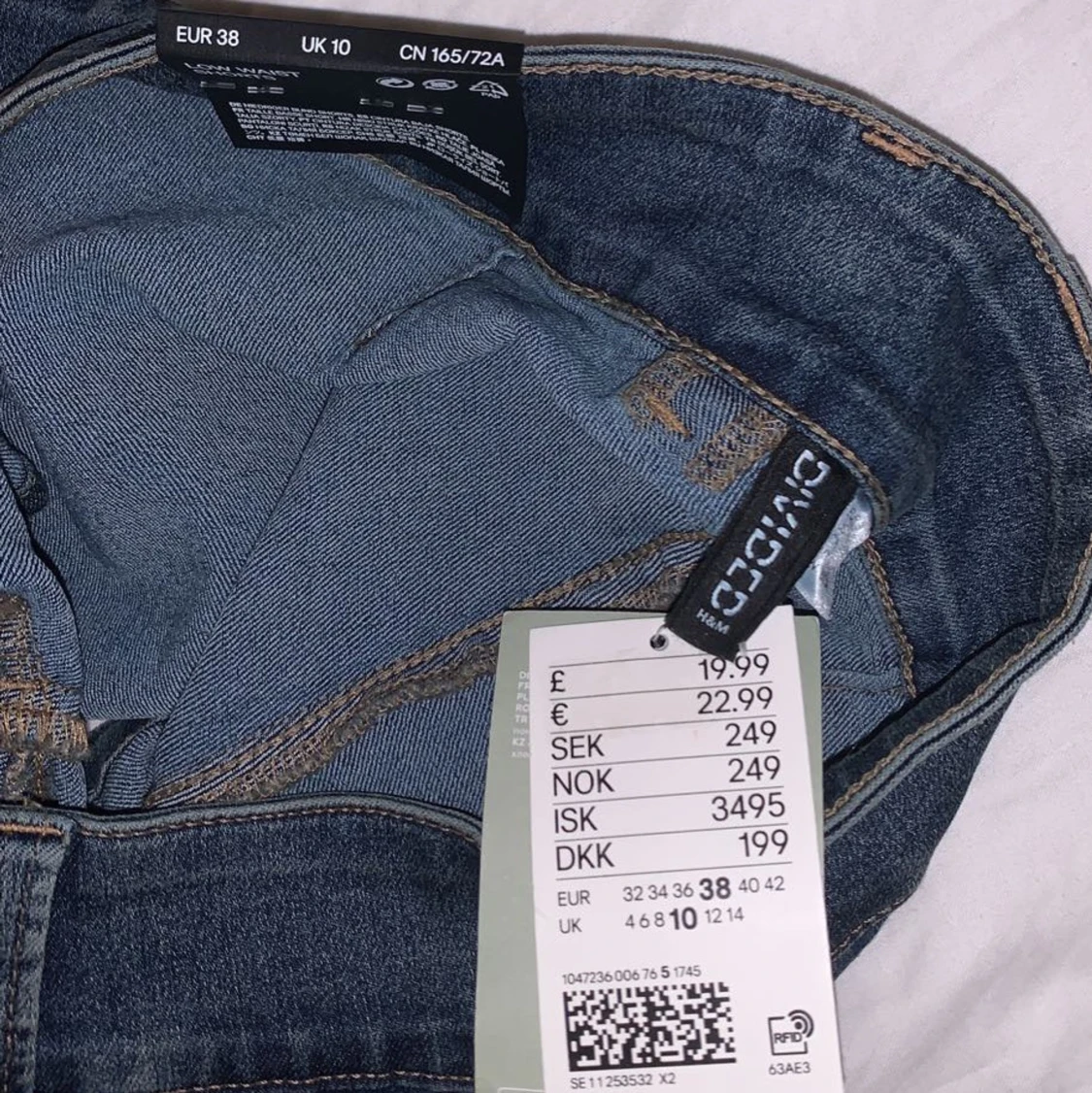 Low Waits Shorts  - 91