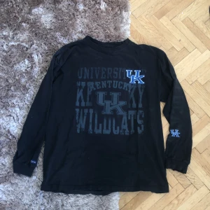 Vintage UK long sleeve  - Oversized fit  Large 