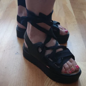 Gladiator sandaler Urban Outfitters  - Sommar sandaler i bra skick. Köparen står för frakten.