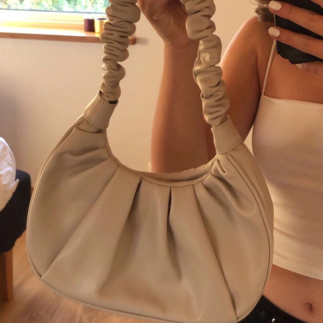 Beige axelväska  - 90