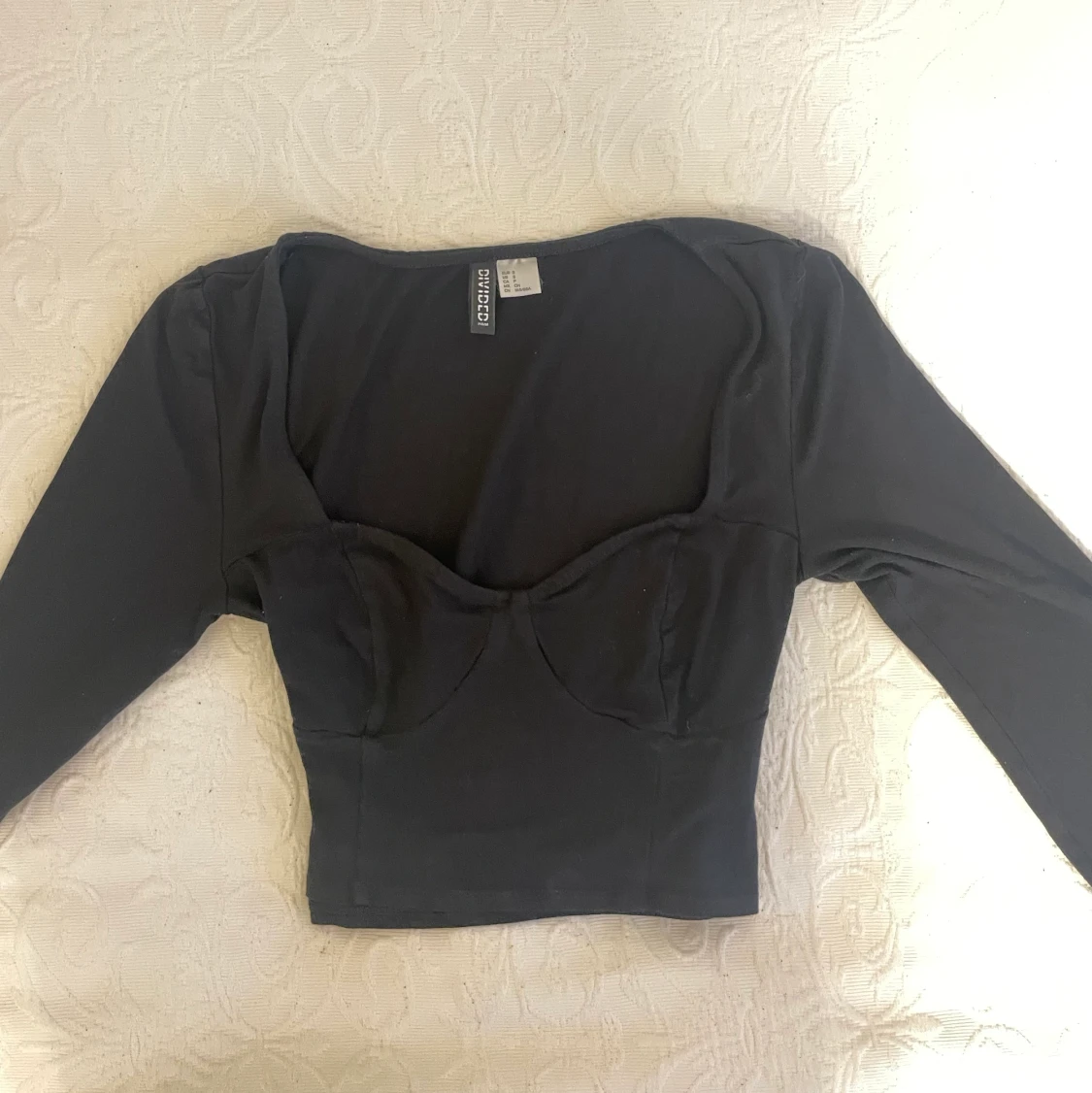 Svart långärmad croptop 