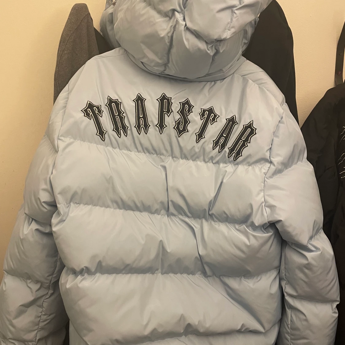 Trapstar jacka (Äkta,kvitto)