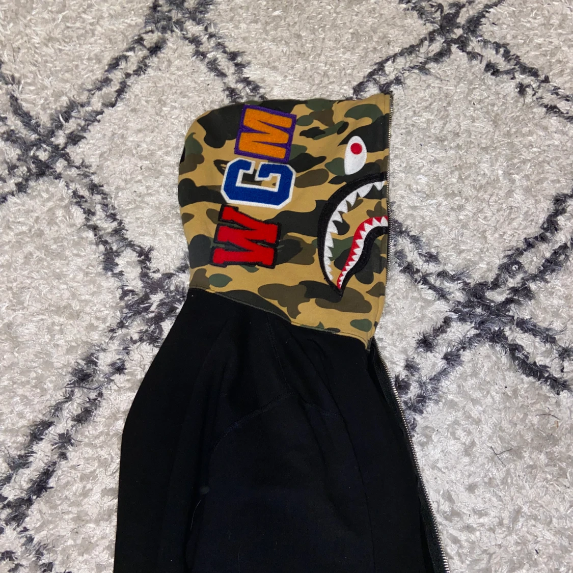 Bape hoodie - 90