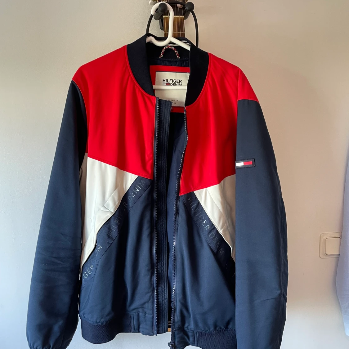 Tommy Hilfiger jacka, XL