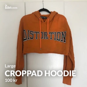 Croppad hoodie  - As snygg croppad hoodie ifrån carlings