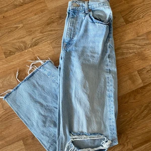 Jeans - Jätte snygga jeans från zara som jag tyvärr växt ur