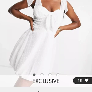 SÖKER  - Söker denna klänning från ASOS i storlek S 💕💕