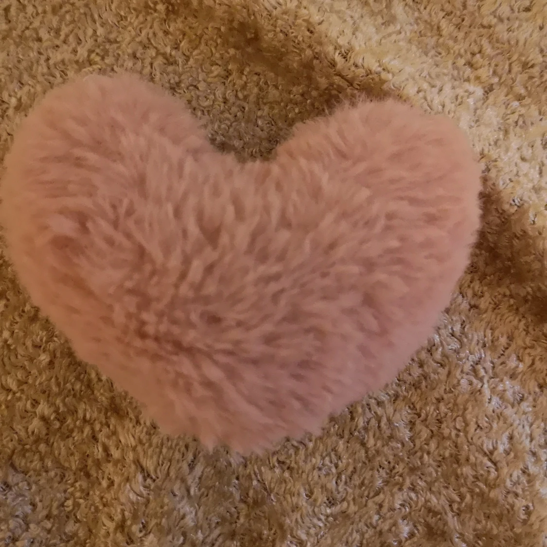 Rosa fluffig Mini Mjukis Hjärta