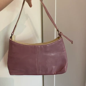 Baguette Bag - Super söt baguette väska köpt second hand. Kan mötas eller frakta.