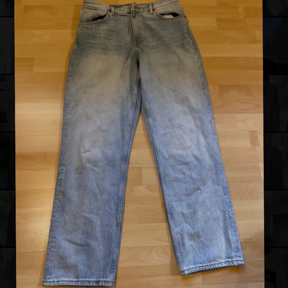 Straight Monki Jeans, Stl 31. Passar både tjejer och killar. Nyskick!. Jeans & Byxor.