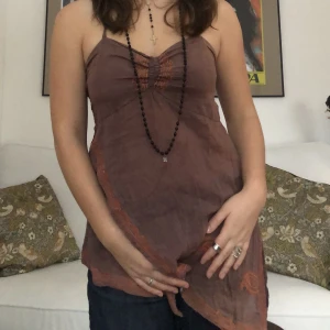 Linne - Ett superfint halterneck linne med lite hippievibes, älskar, men använder för sällan, secondhandskick
