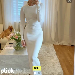 SOFT LOUNGE CREW NECK LONG DRESS - Vit klänning från skims🤍Endast använd en gång. Nypris 985kr