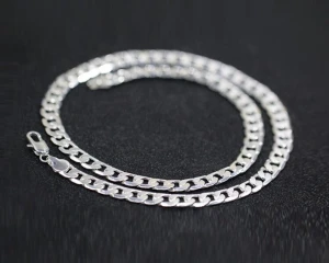 925 Silverpläterad ( stämplat ) halsband  - 6mm bredd  Finns 20,22 34 tum kvar  125kr/st  
