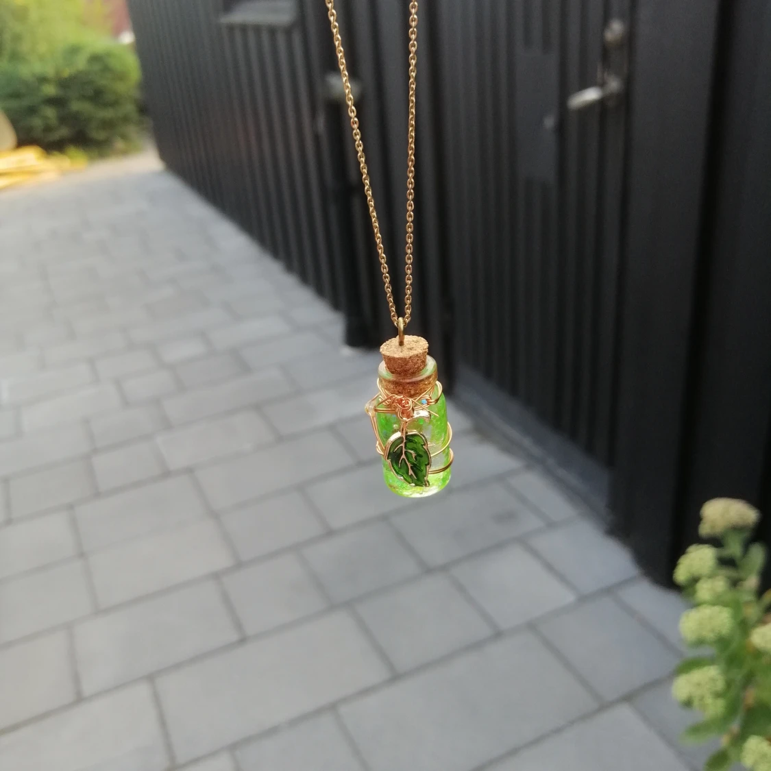 Kette 46 cm, flaska 3,5 cm - 90