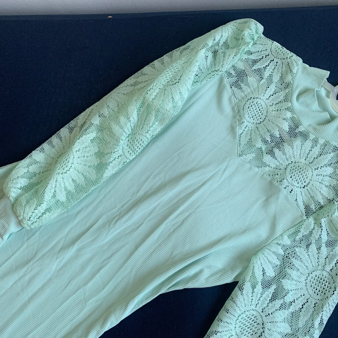 Fin klänning storlek 36 aldrig använt 