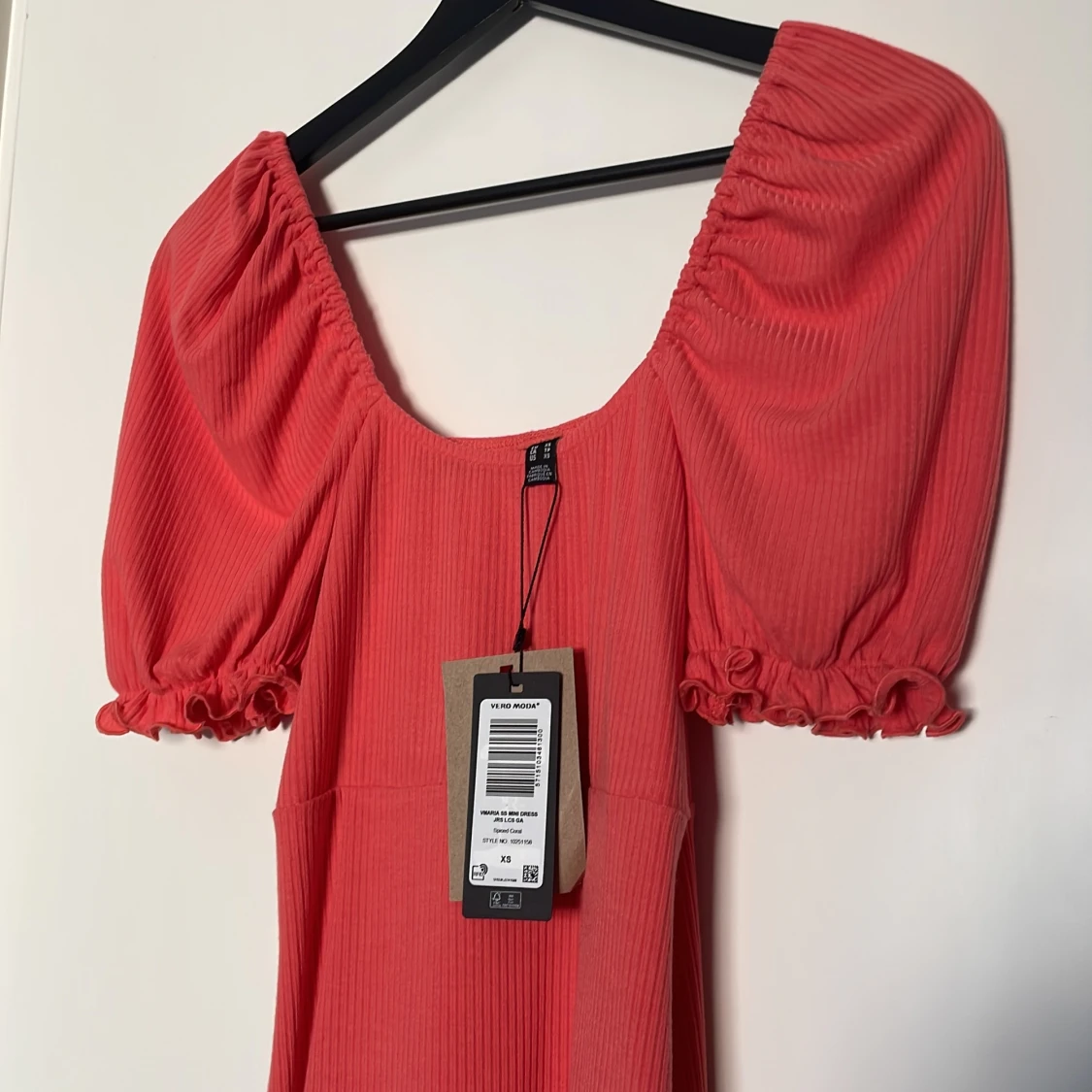 Klänning från vero Moda  - 90