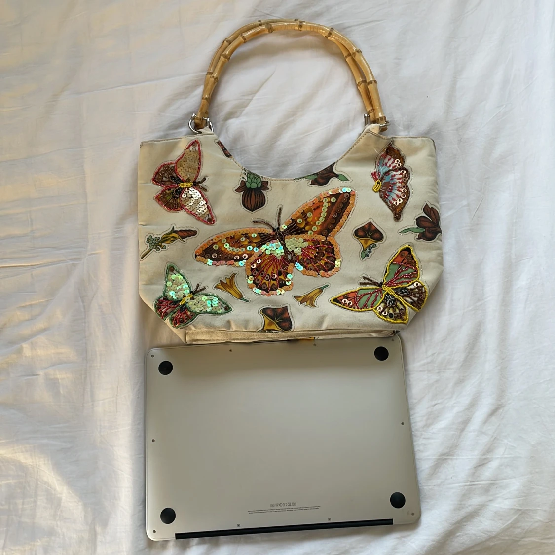 Väska med fjärilsmotiv - 91