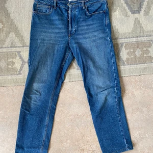 Devine från Dagmar - Samfraktar gärna. Kan mötas i Sthlm. Pruta om något känns dyrt! :)