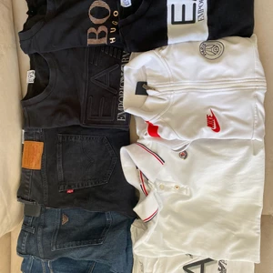 Märkeskläder  - allting är i bra sick dsquared2 jeans finns kvitto på de knappt använda alla är äkta