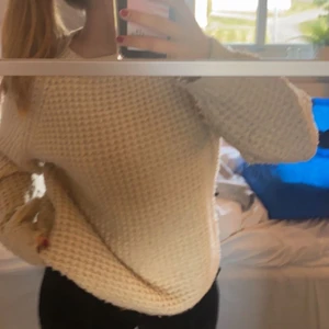 Stickad tröja  - Stickad tröja i storlek S 💞