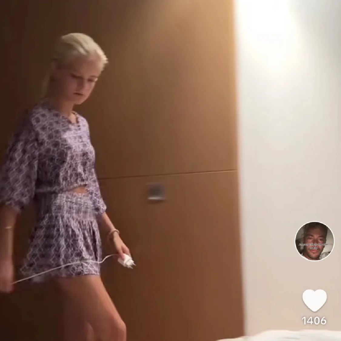 Mönstrad kortkjol och topp i blått och rosa - 2